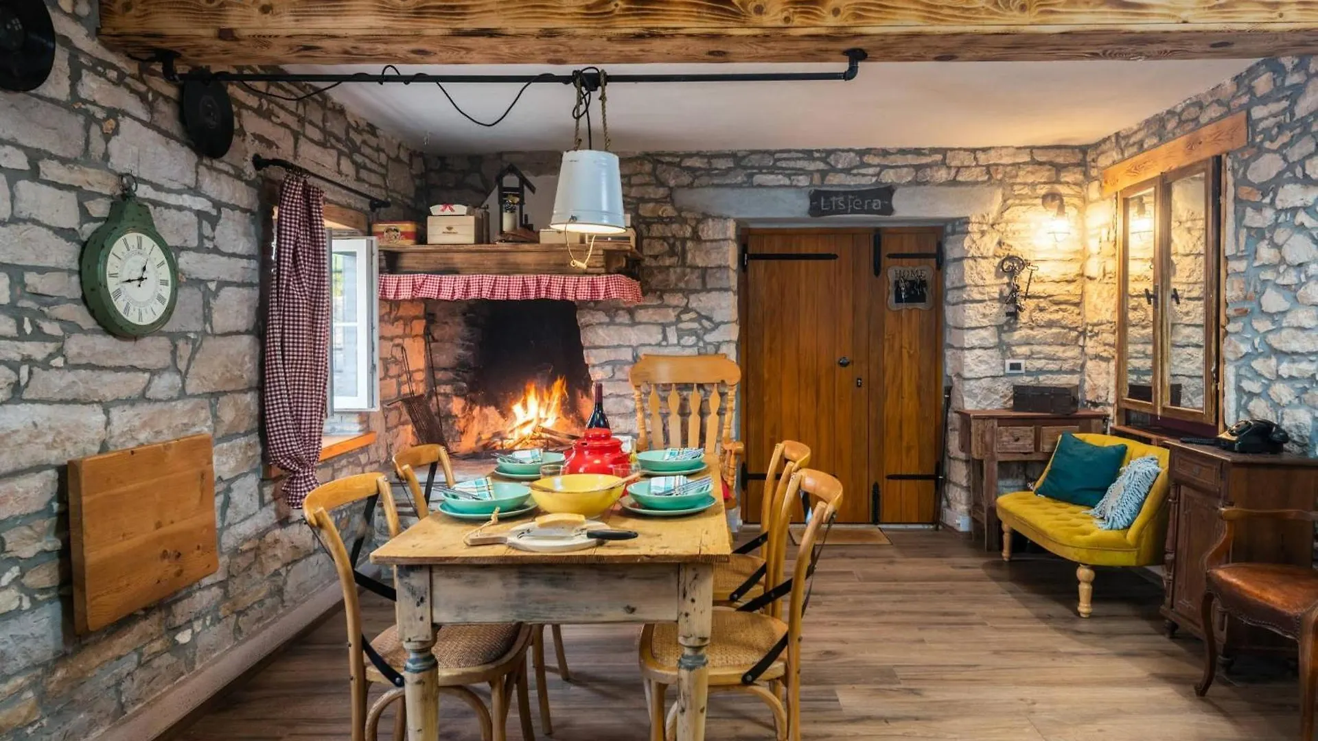 Rustic Cozy House Pupy Villa Krnica 0*,  Kroatië